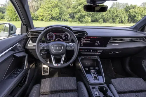 Audi A3 allstreet plug-in interni