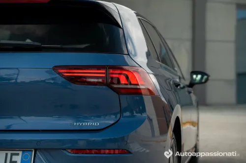 faro posteriore golf ehybrid