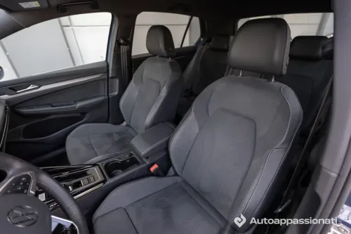 volkswagen golf ehybrid 22