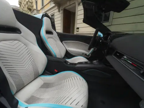 maserati mcpura 2025 cielo interni