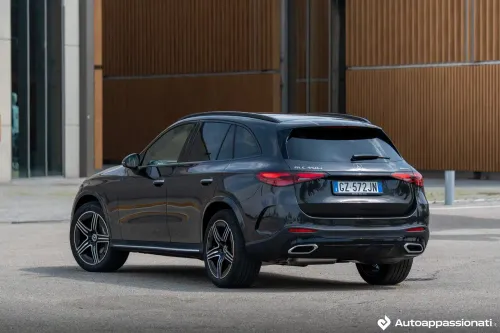 mercedes glc450d 4matic 06