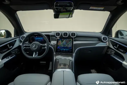 mercedes glc450d 4matic 09