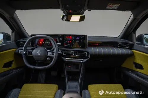 interni renault 5 e-tech
