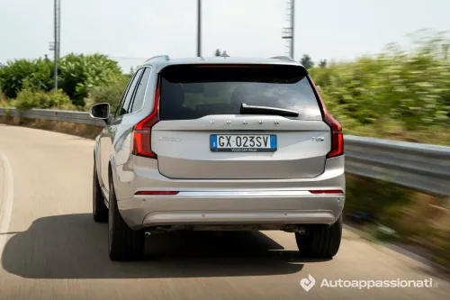 volvo xc90 t8 2025 05