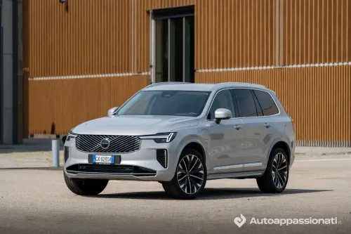 volvo xc90 t8 2025 10