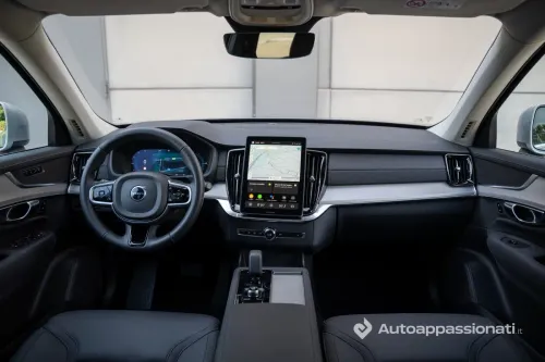 abitacolo volvo xc90 