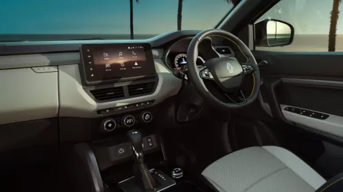 abitacolo renault kiger