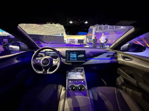 Seal 6 touring interni