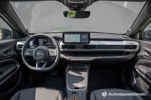 Jeep Avenger 4xe interni