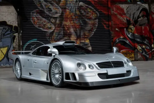 _Mercedes_Benz_CLK_GTR_001