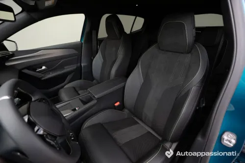 sedili peugeot e-408