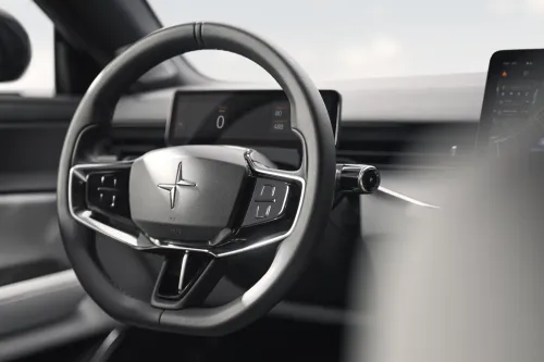 Polestar 5 volante