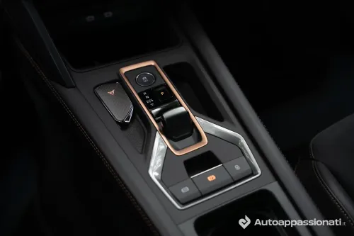 cupra formentor e hybrid 2025 11