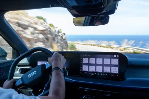 Alla guida audi q3 2026