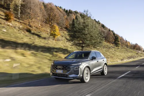 audi q3 e hybrid 2026 dinamica frontale