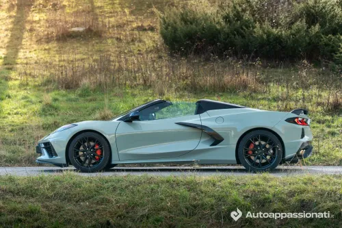 corvette c8 stingray 2025 8