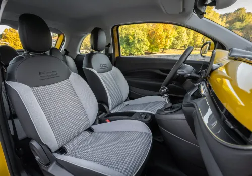 Fiat 500 Hybrid_Interiors 