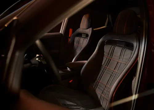 GV60 Magma World Premiere 8 sedili