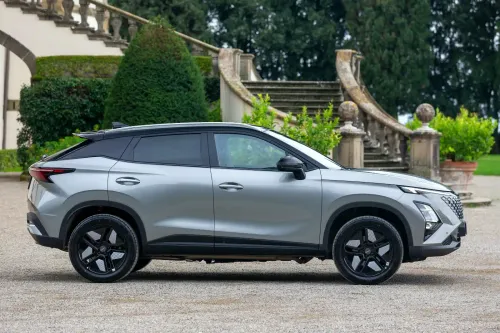 omoda 5 shs-h laterale