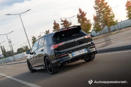 Volkswagen Golf R Black Edition