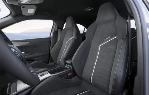 Opel Mokka GSe 2026 sedili sportivi