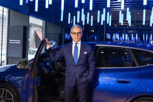 p90449446 massimiliano di silvestre presidente e amministratore delegato di bmw italia 01 2022 2250px