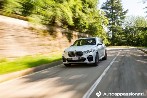 bmw x5 2019 dinamica tre quarti