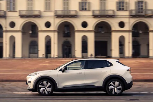 Changan Deepal S05 laterale