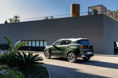 Citroen-C3-Aircross-Hybride-Max-024