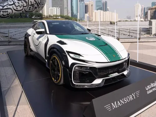 Mansory-Ferrari-Purosangue-Dubai-Police-4