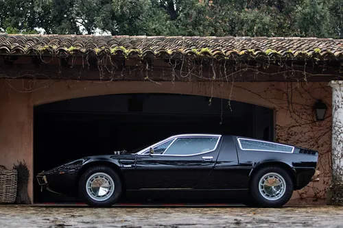 maserati_bora
