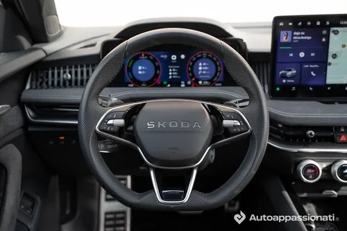 Skoda Superb 2026 iV Plug-In 12