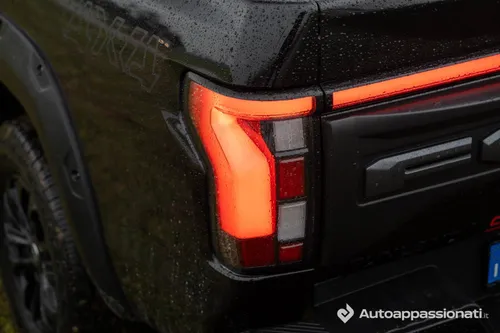 Un dettaglio del faro posteriore del Foton Tunland V9