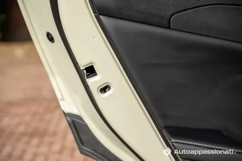 BYD Atto 2__ portiera, blocco bambini