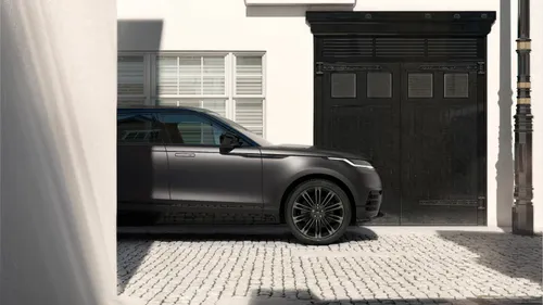 RR_Velar_Belgravia_Edition_27MY_05_Carpathian_Grey_Side