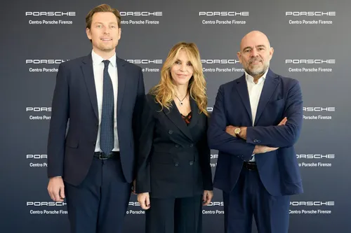 MATTHIAS MOSER, Maria Leitner e Gabriel Gobbato al Centro Porsche Firenze