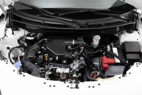 Suzuki Swift Sakura motore Hybrid