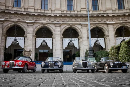 Anantara Concorso Roma quattro auto storiche una affianco all'altra