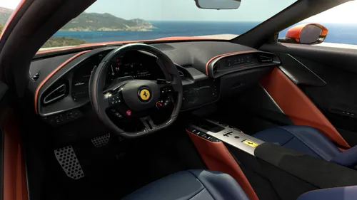 ferrari-amalfi-complessiva degli interni dove si vede volante plancia e una parte dei sedili