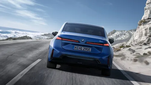 P90632492_highRes_the-new-bmw-i3-50-xd