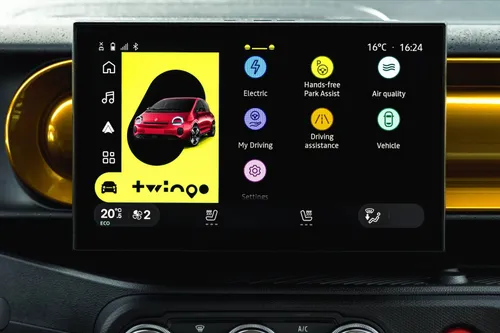 UN dettaglio di una schermata del sistema di infotainment della Renault Twingo 2026 IV E-Tech, l'OpenR Link da 10,1 pollici con Android Automotive