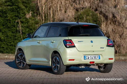 Suzuki-SWIFT-4x4-posteriore