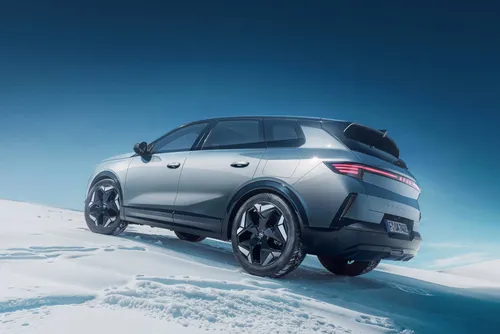 La Opel Grandland AWD