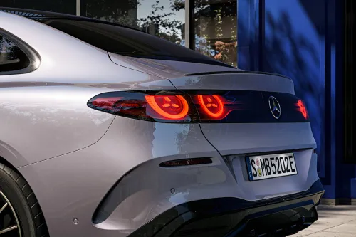 Mercedes Classe C elettrica dettaglio retro