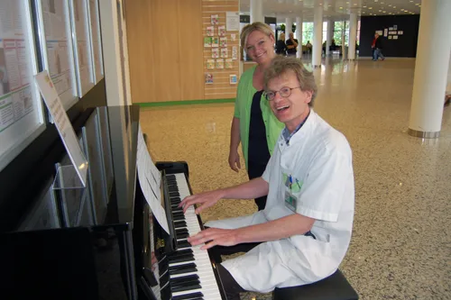 piano in hal ziekenhuis gelderse vallei