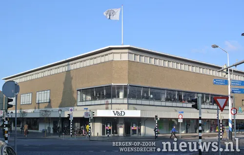 20150206 jkr boz vend gebouw 001b