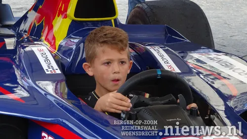 20170903 boz carandcharity 01