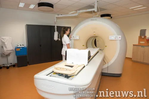20180911 roo bravis pet ct scanner