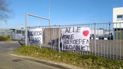 moskee corona bergenopzoom