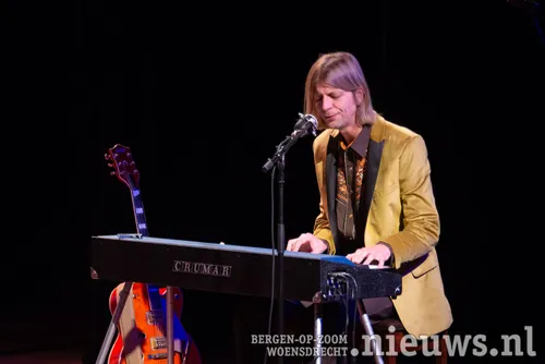 Rob Roemers op piano